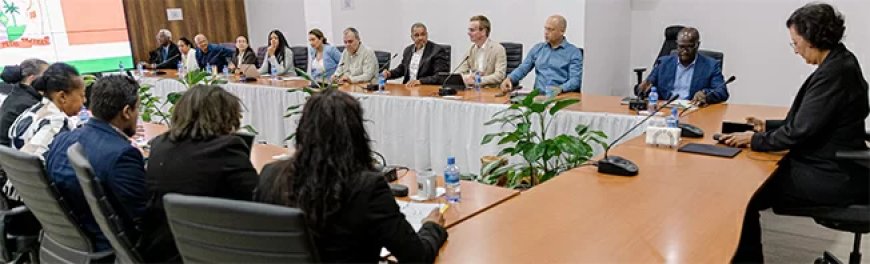 Regering en bedrijfsleven bundelen krachten voor versnelde economische ontwikkeling