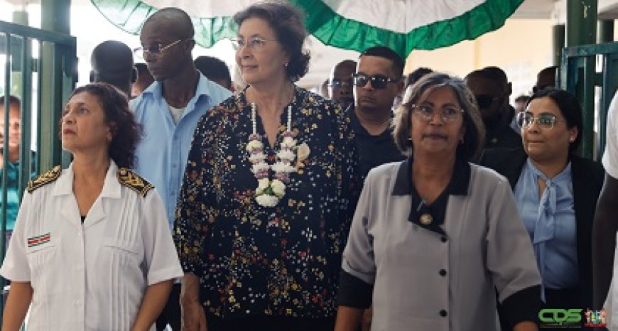 President voor werkbezoek in Nickerie