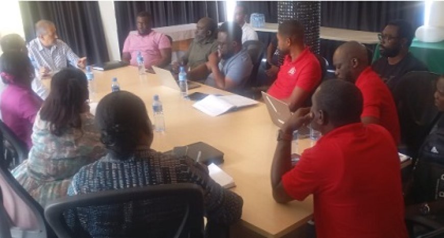 Werknemersorganisatie Rosebel Gold Mines maakt kennis met onderminister Jadnanansing