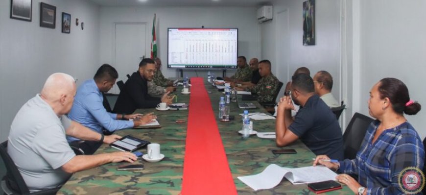 Defensieminister geeft opdracht tot onmiddellijke verbeteringen legermaaltijden