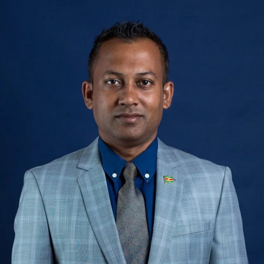 Directeur e-Government ontheven