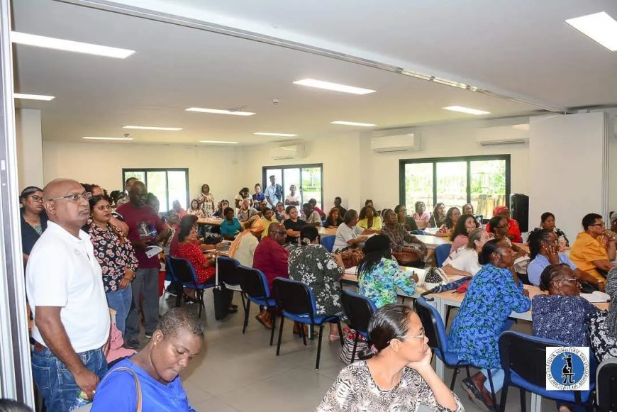 Meer dan 100 personen melden zich na oproep ministerie om weer voor de klas te gaan staan