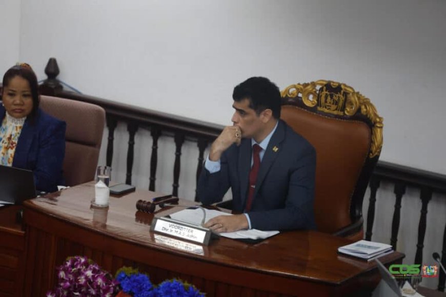 Adhin: ‘Eerste jaarrede op 30 september’