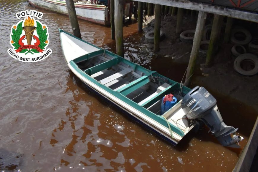 Go-fast boot onderschept bij Clara Sluis met bromfietsonderdelen aan boord