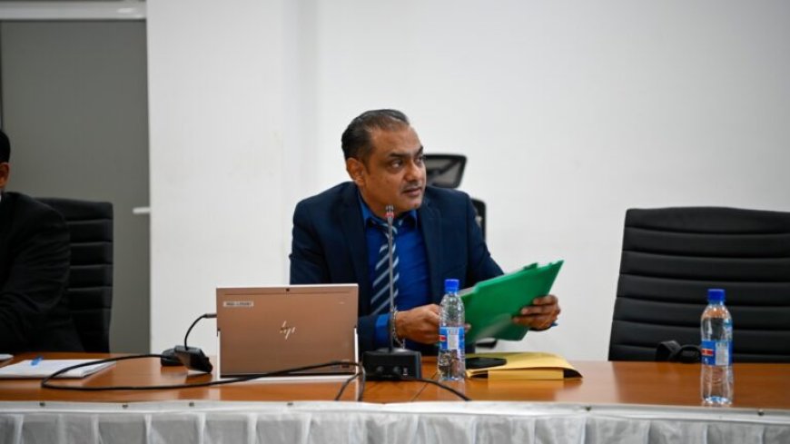 Waarnemend directeur Radjesh Radjkoemar ter beschikking gesteld van minister Misiekaba