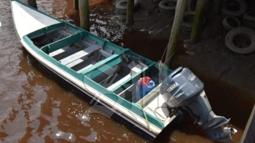 Go-fast boot met smokkelwaar onderschept bij Clara Sluis