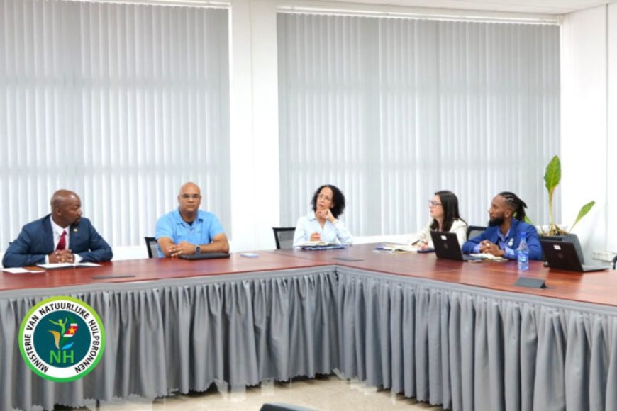 Wereldbank brengt beleefdheidsbezoek aan ministerie van Natuurlijke Hulpbronnen