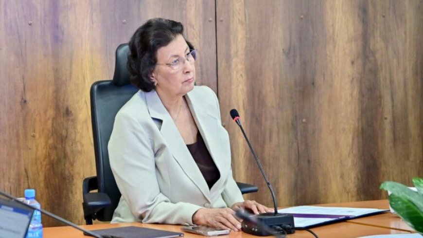 President Simons bekijkt koersvraagstuk met actoren