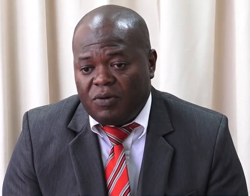 SPOOKAMBTENAREN MAKEN GEEN KANS