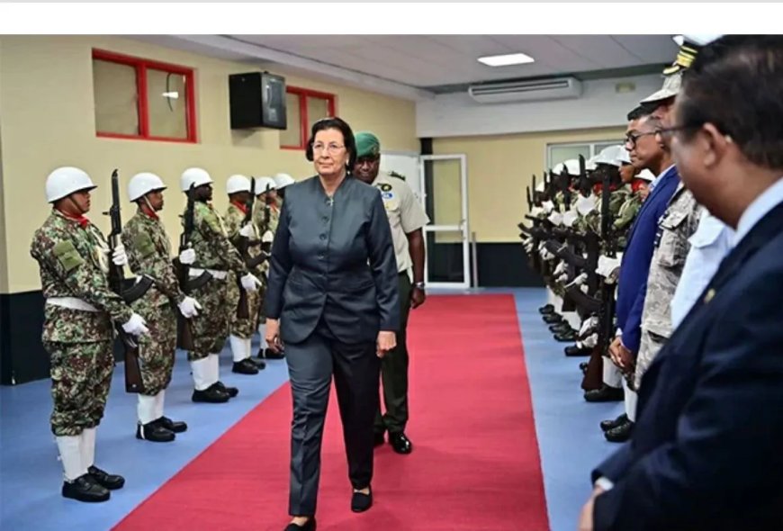 President Simons leidt Surinaamse delegatie naar AVVN80