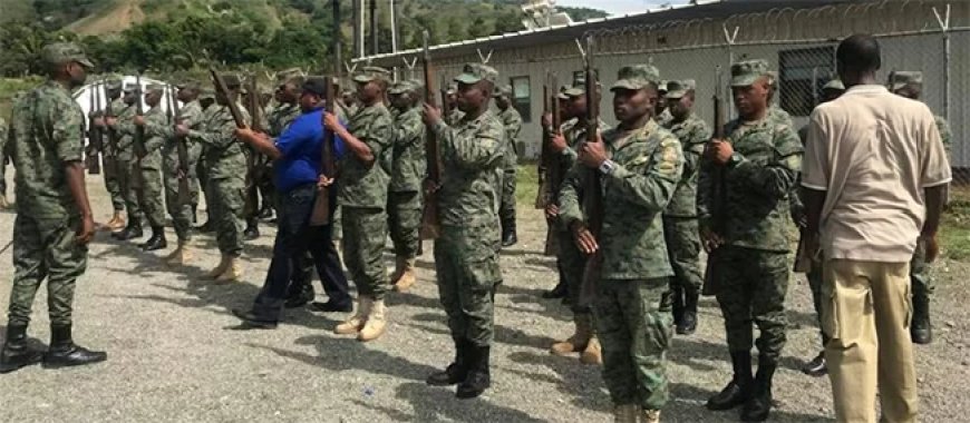 Mexico traint 143 Haïtiaanse soldaten in strijd tegen bendegeweld