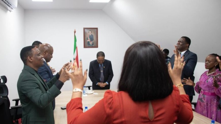 Geestelijken bidden voor waarnemend president Rusland en Suriname