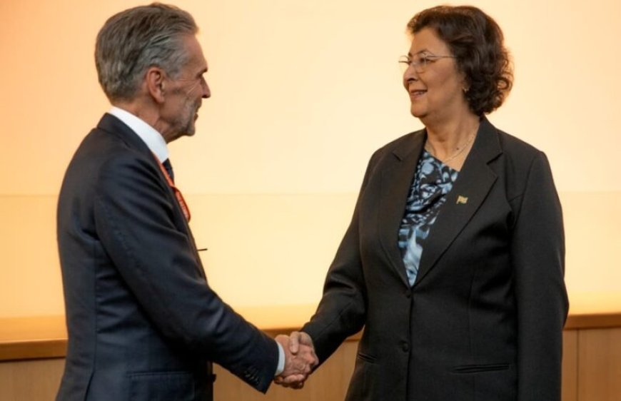 President Geerlings-Simons lovend over werkbezoek New York