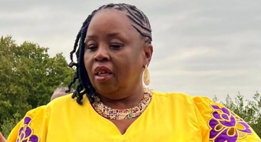 Carmen ‘Sisa Carry’ Misiedjan brengt debuutsingle uit met hulp van broer Johan