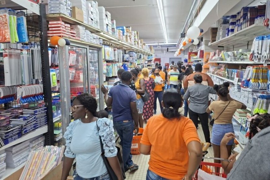 Rondje schoolinkopen: Ouders vestigen hoop op nieuwe regering