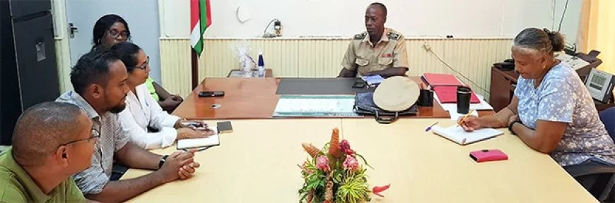 UNDP presenteert milieuprojecten aan dc Boldewijn van Coronie