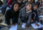 Kinderen in Gaza keren terug 'naar school' te midden van ruïne en trauma