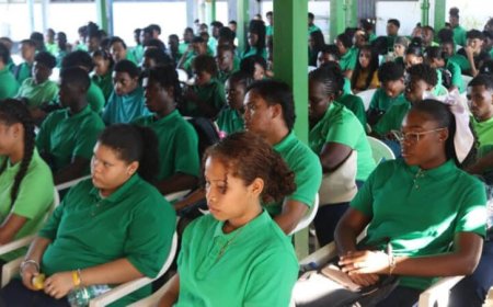 Jadnanansing geeft startsein voor nieuw SAO-trainingsjaar 2025-2026