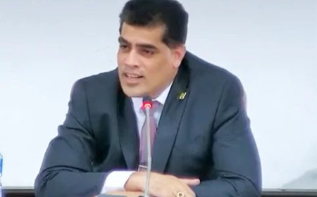 Adhin: Wet Staatsschuld basis voor striktere begrotingsdiscipline