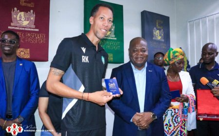 Natio ontvangt e-paspoorten