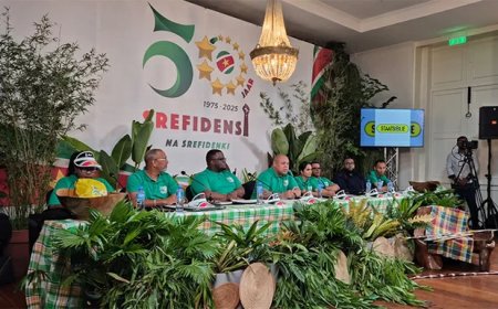 Srefidensi-viering grotendeels gefinancierd door samenleving en bedrijfsleven