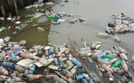Specifieke wetgeving nodig voor schone bermen en goten in Suriname.