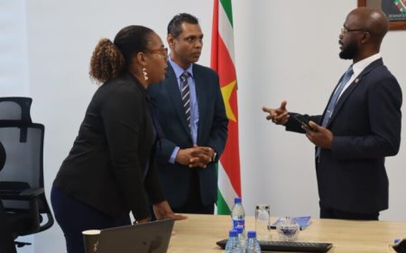 Minister Misiekaba evalueert AFD-project