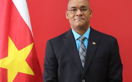 Suriname en Guyana bespreken gezamenlijke toerismepakketten, industriële ontwikkeling en hand