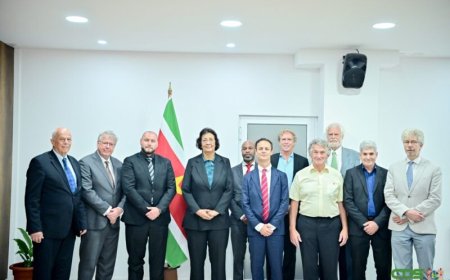 Nederlandse vrijmetselaars willen Surinaams onderwijs digitaliseren