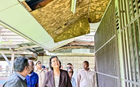 Bezoek president Simons aan Lyceum 2 moet leiden tot concrete verbeteringen in schoolinfrastr