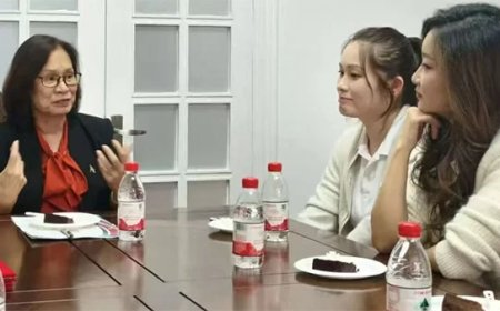 Eerste officiële universitair bezoek aan Surinaamse ambassade in China