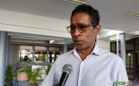 Sharman: ‘Sidik Moertabat is niet vertrokken uit de VHP’