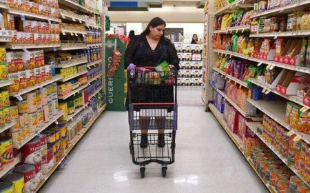 Een land vol lege borden en volle zorgen