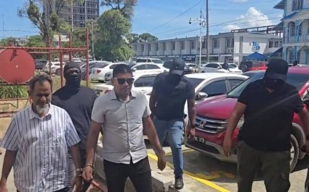 Guyanese oppositieleider vrij op borgtocht: vader en zoon wachten op afhandeling uitleverings