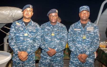 Nationaal Leger telt 18 nieuw opgeleide officieren