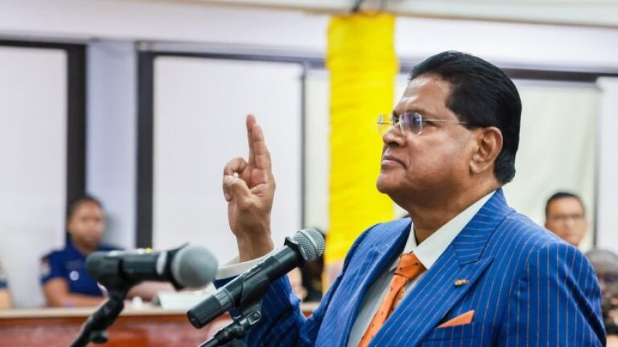 Van der San: Santokhi mocht niet worden toegelaten