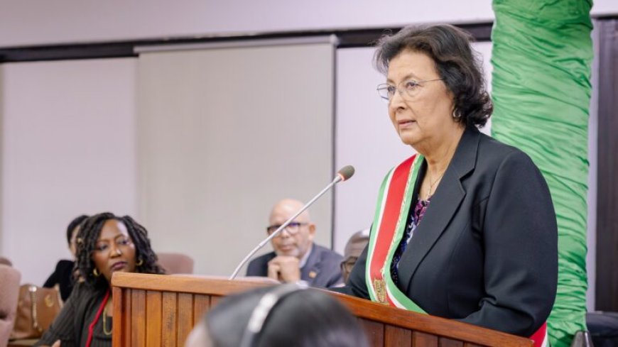 VSB: Simons zet juiste koers met focus op institutionele versterking, diversificatie en human