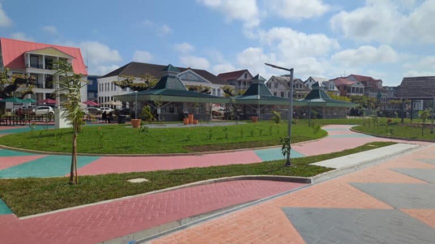 OPVOEDING EN TOEZICHT ONTBREKEN AAN DE WATERKANT