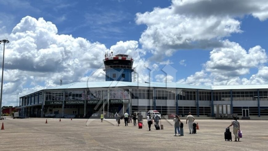 Bekende ondernemer opgepakt op luchthaven wegens vervalsing