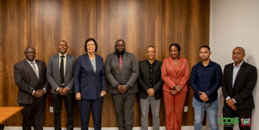 Installatie nieuwe rvc Telecommunicatie Autoriteit Suriname: Aanpassen wetgeving cruciaal