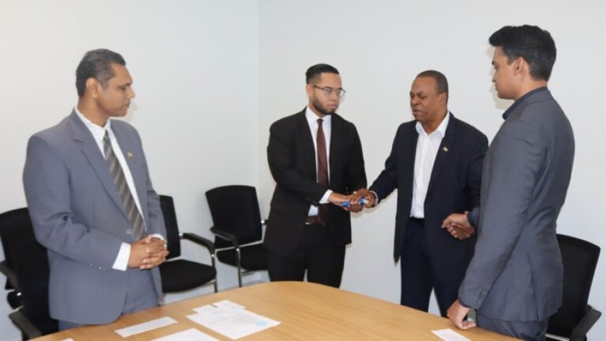 Twee nieuwe artsen beëdigd bij ministerie van Volksgezondheid