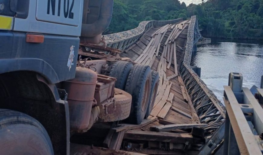 Bewoners West-Suriname eisen directe maatregelen na instorten brug Witagron