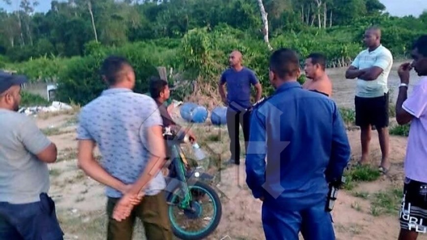 Paniek op de Corantijnrivier: boot met negen opvarenden gezonken nabij South Drain