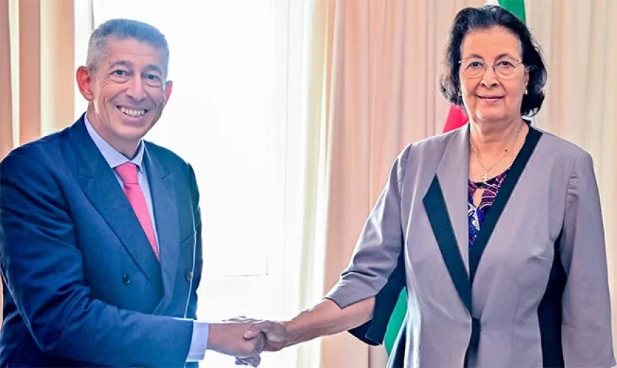 Franse ambassadeur bespreekt versterking samenwerking met president Simons