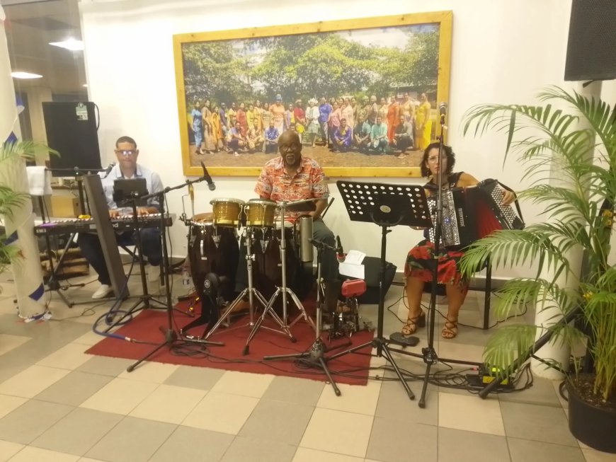 Grote belangstelling voor Museumn8 bij Nationaal Archief Suriname