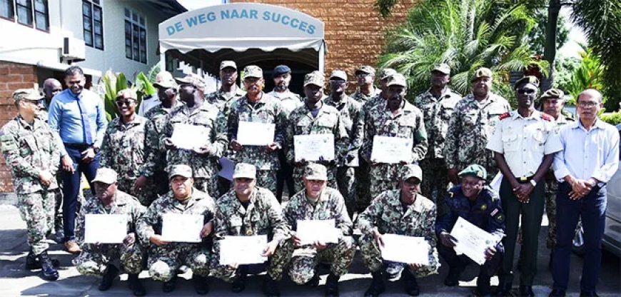 Nieuwe lichting groepscommandanten klaar voor inzet binnen Nationaal Leger