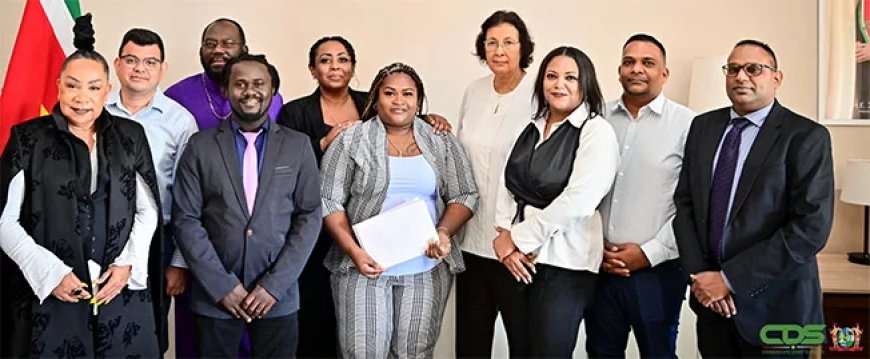 President stelt werkgroep in voor versnelling toerismesector