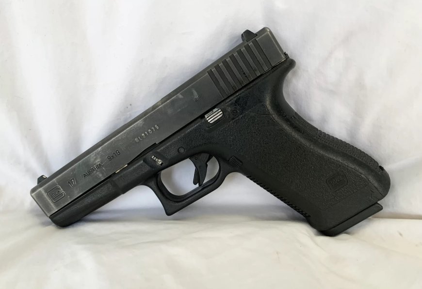 Man gewond na schoten tijdens achtervolging van overvallers