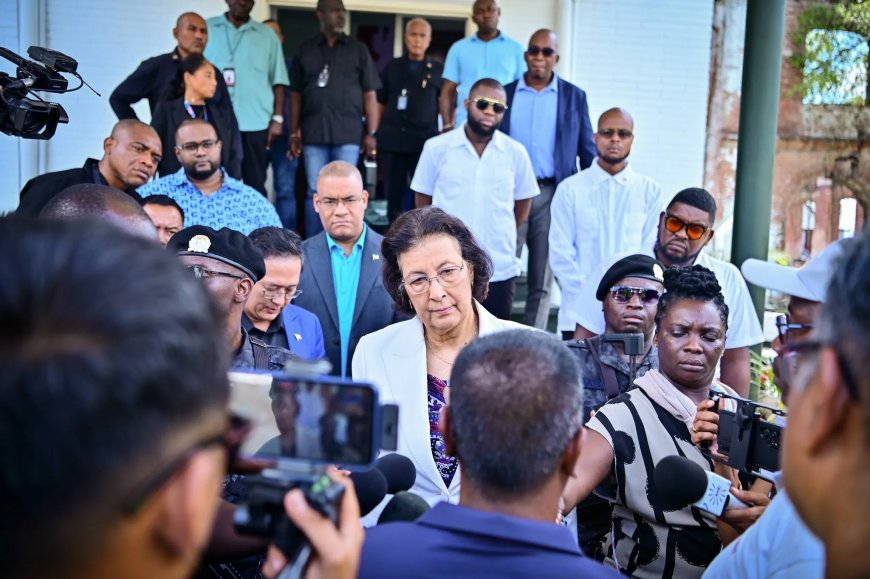 Bus- en boothouders eisen achterstallige betaling — president belooft overleg met Financiën