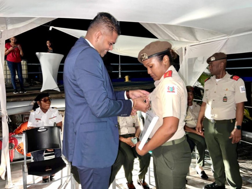 Nieuwe generatie tactische leiders sluit officiersopleiding af